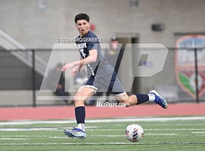 Thumbnail 2 in Laguna Beach vs. Yucaipa (CIF-SS Division 4 Final) photogallery.