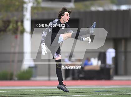 Thumbnail 2 in Laguna Beach vs. Yucaipa (CIF-SS Division 4 Final) photogallery.