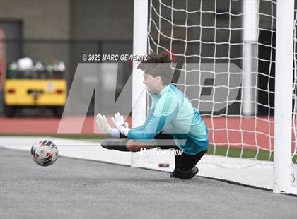 Thumbnail 2 in Laguna Beach vs. Yucaipa (CIF-SS Division 4 Final) photogallery.