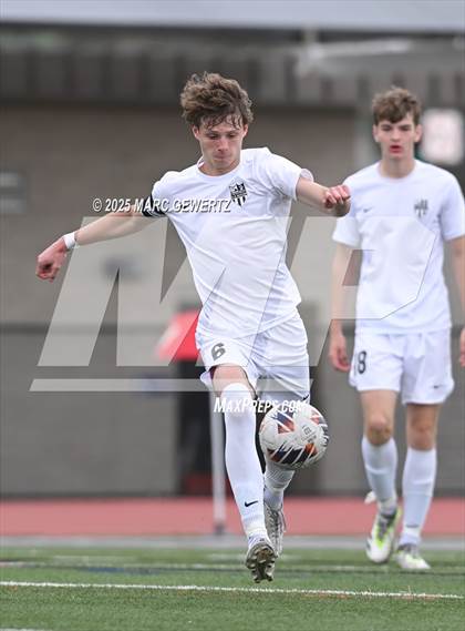 Thumbnail 2 in Laguna Beach vs. Yucaipa (CIF-SS Division 4 Final) photogallery.
