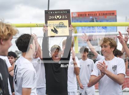 Thumbnail 3 in Laguna Beach vs. Yucaipa (CIF-SS Division 4 Final) photogallery.