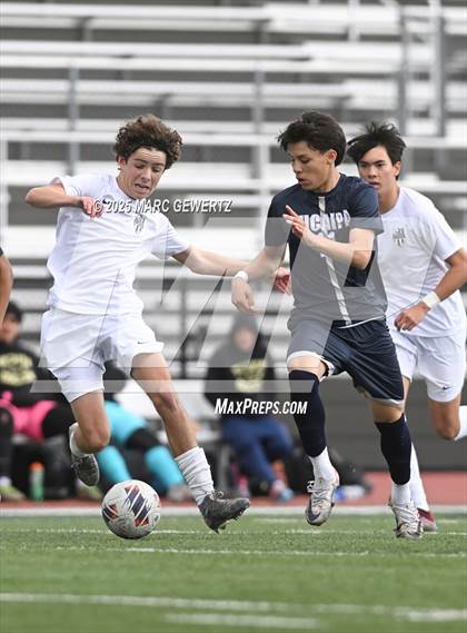 Thumbnail 1 in Laguna Beach vs. Yucaipa (CIF-SS Division 4 Final) photogallery.
