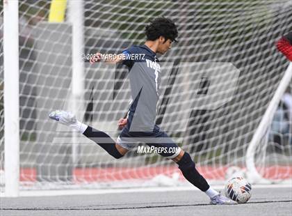 Thumbnail 2 in Laguna Beach vs. Yucaipa (CIF-SS Division 4 Final) photogallery.