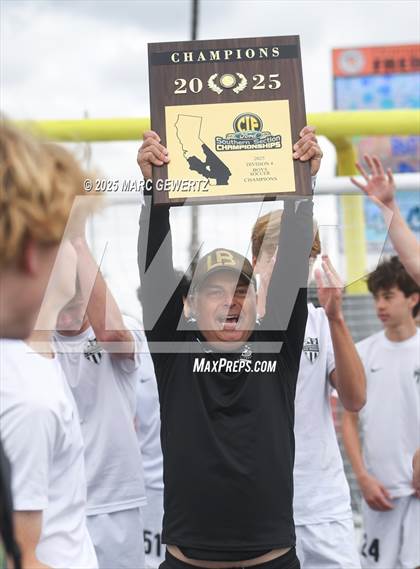 Thumbnail 1 in Laguna Beach vs. Yucaipa (CIF-SS Division 4 Final) photogallery.
