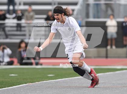 Thumbnail 2 in Laguna Beach vs. Yucaipa (CIF-SS Division 4 Final) photogallery.