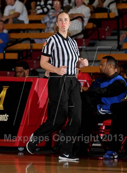 Thumbnail 1 in Orange Lutheran vs. Rialto (Nike Extravaganza) photogallery.