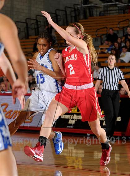 Thumbnail 1 in Orange Lutheran vs. Rialto (Nike Extravaganza) photogallery.