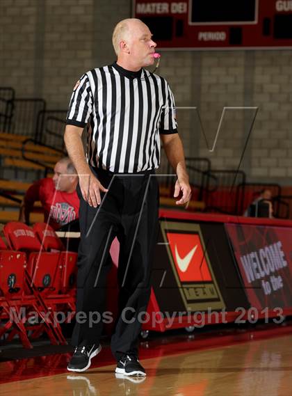 Thumbnail 3 in Orange Lutheran vs. Rialto (Nike Extravaganza) photogallery.