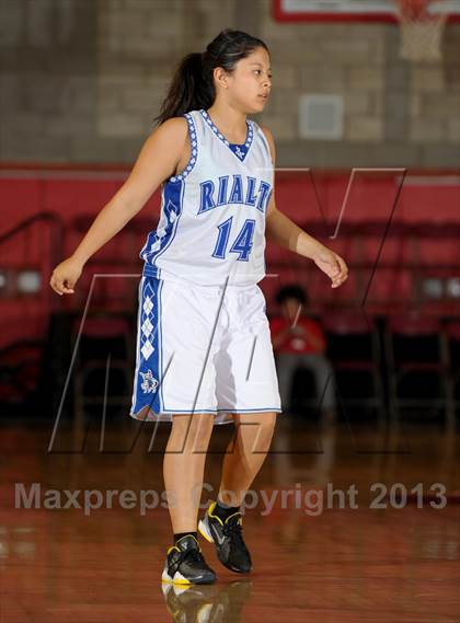Thumbnail 1 in Orange Lutheran vs. Rialto (Nike Extravaganza) photogallery.