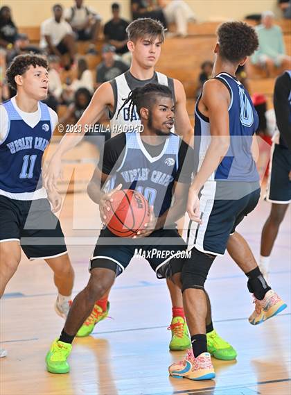 Thumbnail 3 in Wesley Chapel vs Gaither (The Hoop Vibe Preseason League) photogallery.