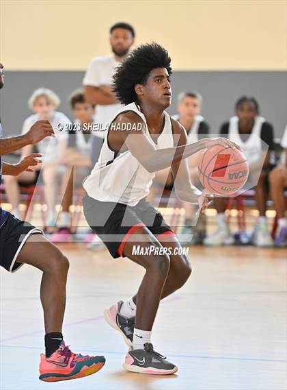 Thumbnail 2 in Wesley Chapel vs Gaither (The Hoop Vibe Preseason League) photogallery.
