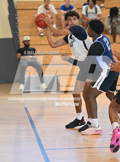 Thumbnail 3 in Wesley Chapel vs Gaither (The Hoop Vibe Preseason League) photogallery.
