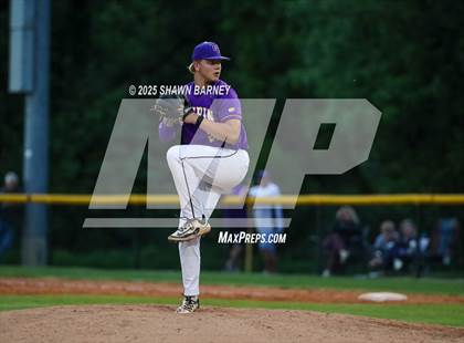 Thumbnail 2 in Guerin Catholic vs. Lebanon IHSAA Class 3A S25 Sectionals First Round photogallery.