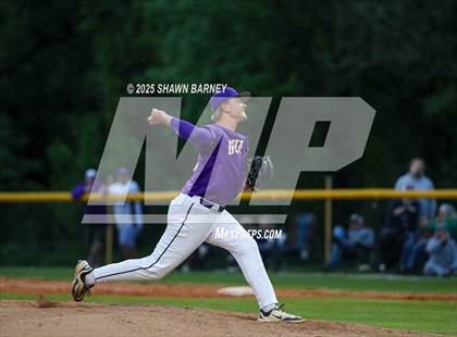 Thumbnail 3 in Guerin Catholic vs. Lebanon IHSAA Class 3A S25 Sectionals First Round photogallery.