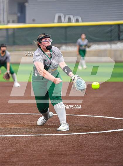 Thumbnail 3 in Caldwell vs Taylor photogallery.