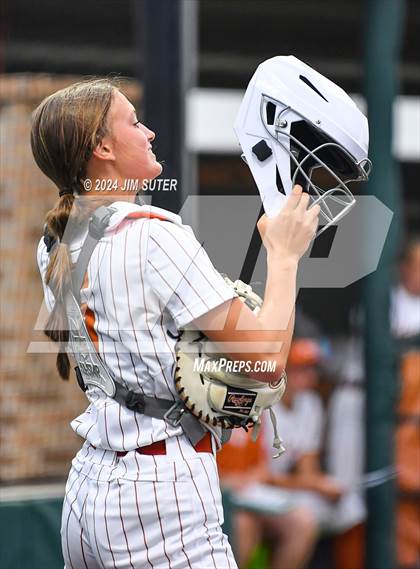 Thumbnail 3 in Caldwell vs Taylor photogallery.