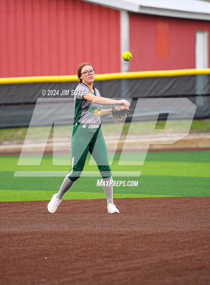 Thumbnail 3 in Caldwell vs Taylor photogallery.