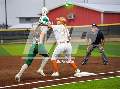 Thumbnail 3 in Caldwell vs Taylor photogallery.