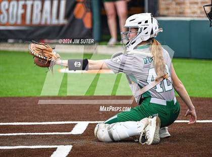 Thumbnail 3 in Caldwell vs Taylor photogallery.
