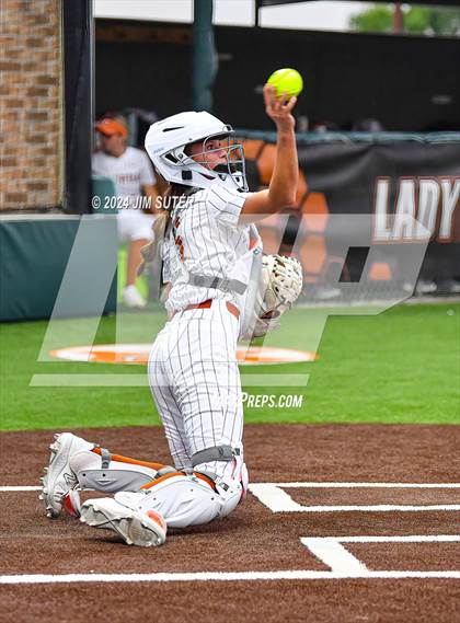 Thumbnail 2 in Caldwell vs Taylor photogallery.