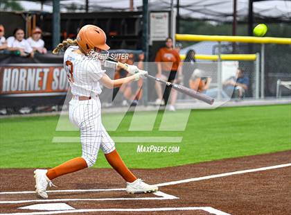 Thumbnail 3 in Caldwell vs Taylor photogallery.