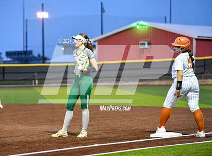 Thumbnail 3 in Caldwell vs Taylor photogallery.