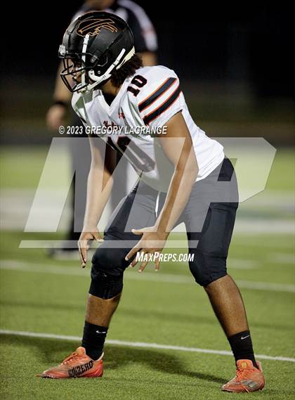 Thumbnail 2 in Haltom vs Fossil Ridge photogallery.