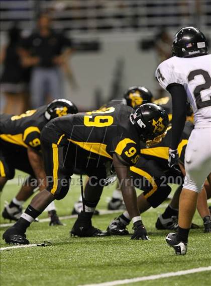 Thumbnail 2 in Steele vs. East Central (Texas Football Classic) photogallery.