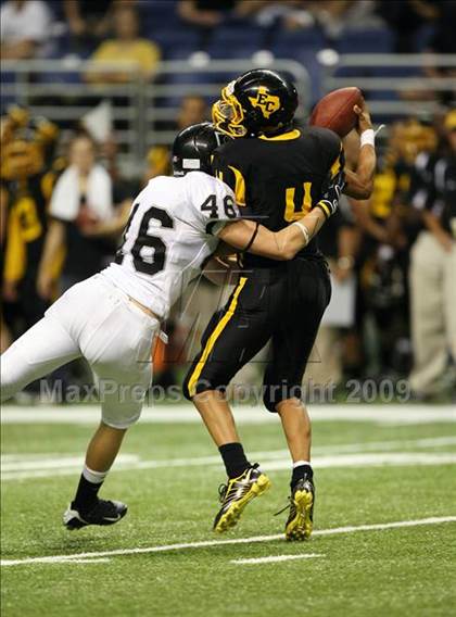 Thumbnail 1 in Steele vs. East Central (Texas Football Classic) photogallery.