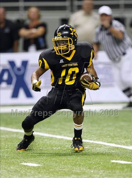 Thumbnail 3 in Steele vs. East Central (Texas Football Classic) photogallery.