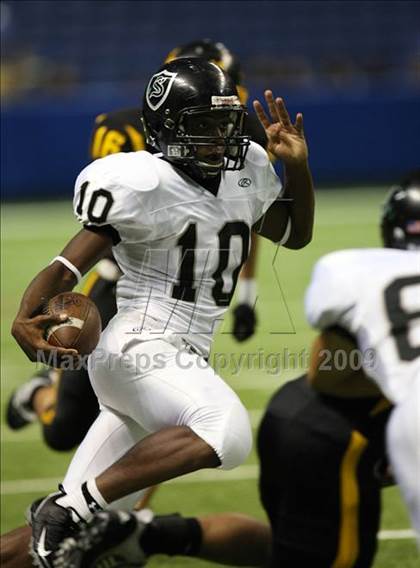 Thumbnail 2 in Steele vs. East Central (Texas Football Classic) photogallery.