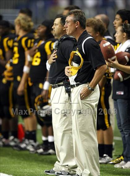 Thumbnail 1 in Steele vs. East Central (Texas Football Classic) photogallery.