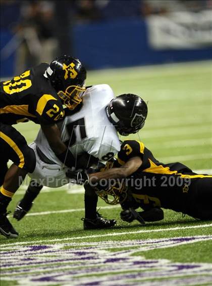 Thumbnail 2 in Steele vs. East Central (Texas Football Classic) photogallery.