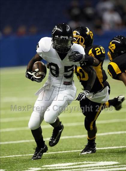 Thumbnail 1 in Steele vs. East Central (Texas Football Classic) photogallery.