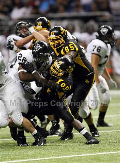 Thumbnail 2 in Steele vs. East Central (Texas Football Classic) photogallery.