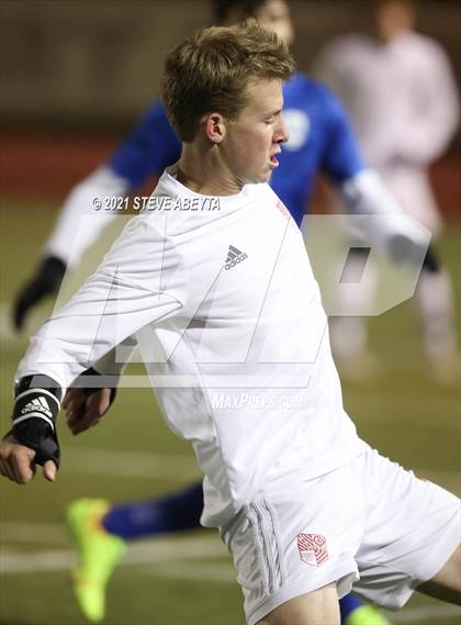 Thumbnail 1 in Regis Jesuit @ Grandview (CHSAA 5A 1st Round Playoff) photogallery.