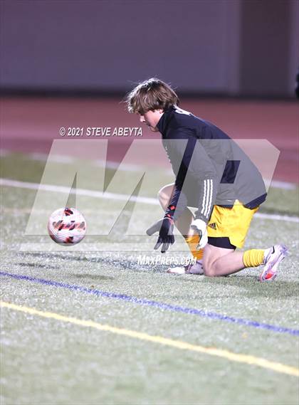 Thumbnail 2 in Regis Jesuit @ Grandview (CHSAA 5A 1st Round Playoff) photogallery.