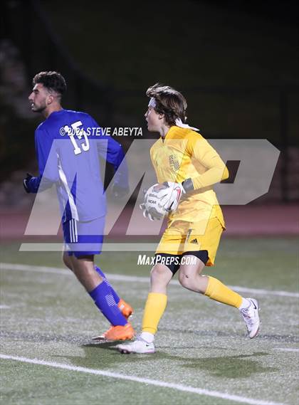 Thumbnail 1 in Regis Jesuit @ Grandview (CHSAA 5A 1st Round Playoff) photogallery.