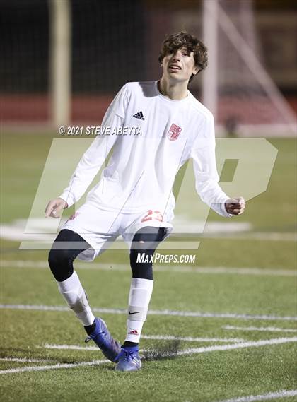 Thumbnail 2 in Regis Jesuit @ Grandview (CHSAA 5A 1st Round Playoff) photogallery.