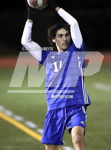 Thumbnail 2 in Regis Jesuit @ Grandview (CHSAA 5A 1st Round Playoff) photogallery.