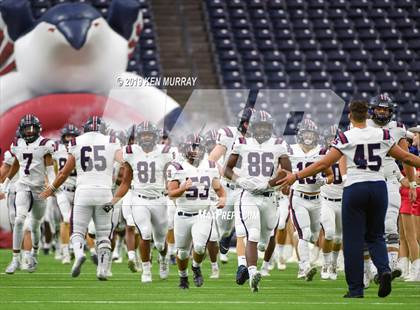Thumbnail 3 in Tompkins vs Atascocita (UIL 6A Regional Playoff) photogallery.