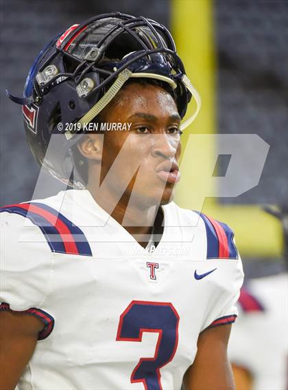 Thumbnail 3 in Tompkins vs Atascocita (UIL 6A Regional Playoff) photogallery.