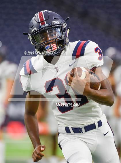 Thumbnail 1 in Tompkins vs Atascocita (UIL 6A Regional Playoff) photogallery.