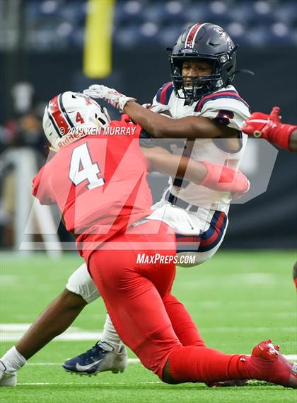 Thumbnail 3 in Tompkins vs Atascocita (UIL 6A Regional Playoff) photogallery.