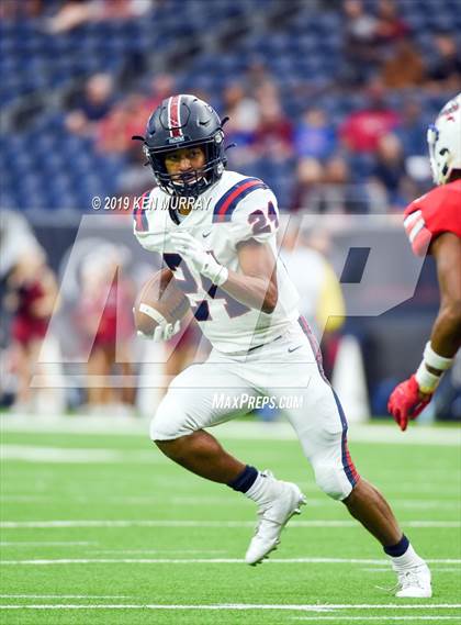 Thumbnail 2 in Tompkins vs Atascocita (UIL 6A Regional Playoff) photogallery.