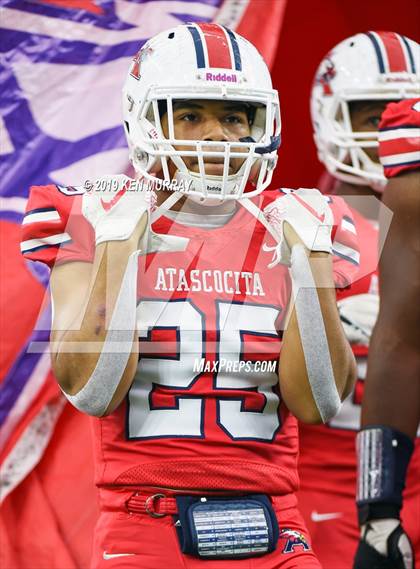 Thumbnail 1 in Tompkins vs Atascocita (UIL 6A Regional Playoff) photogallery.