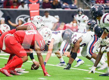 Thumbnail 3 in Tompkins vs Atascocita (UIL 6A Regional Playoff) photogallery.