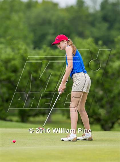 Thumbnail 2 in Section  9 Championship (Day 1) photogallery.