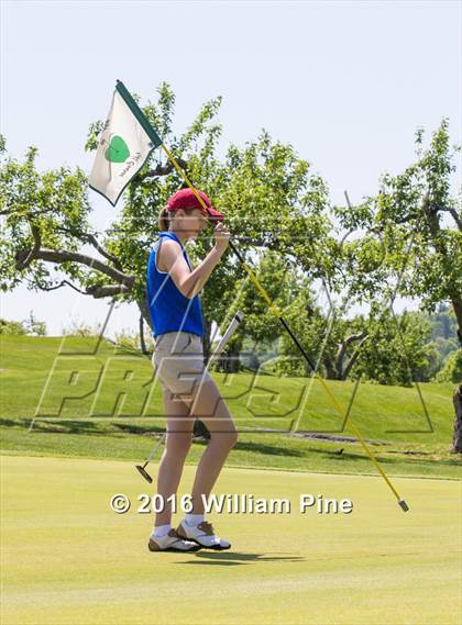 Thumbnail 1 in Section  9 Championship (Day 1) photogallery.