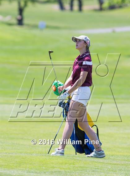 Thumbnail 2 in Section  9 Championship (Day 1) photogallery.